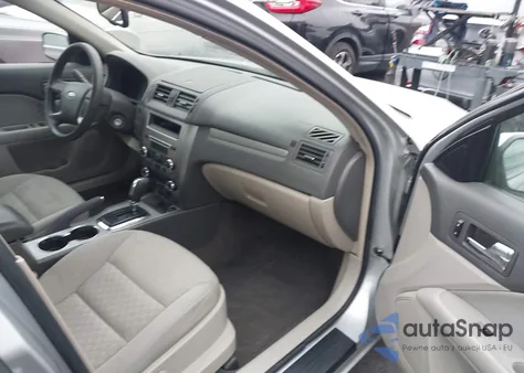 2010 Ford Fusion Se z USA, uszkodzony, nr VIN 3FAHP0HG0AR188994